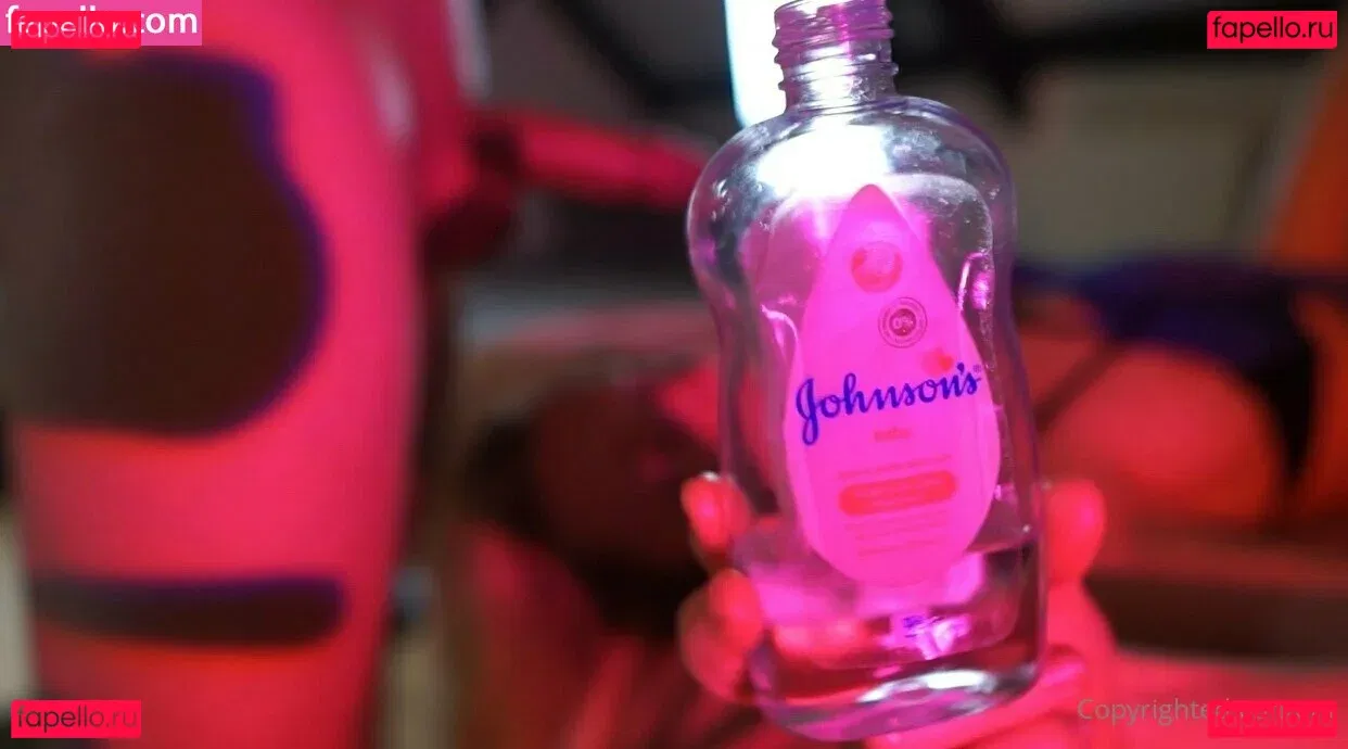 graceemilyofficial Onlyfans Photo Gallery 