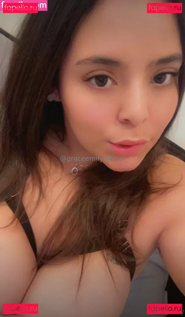 graceemilyofficial Onlyfans Photo Gallery 