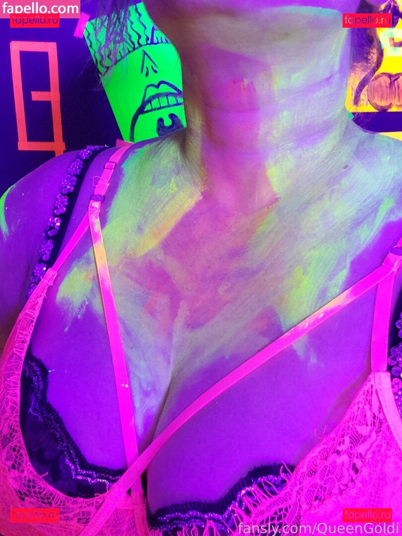 QueenGoldi / https: / thequeengoldi Onlyfans Photo Gallery 