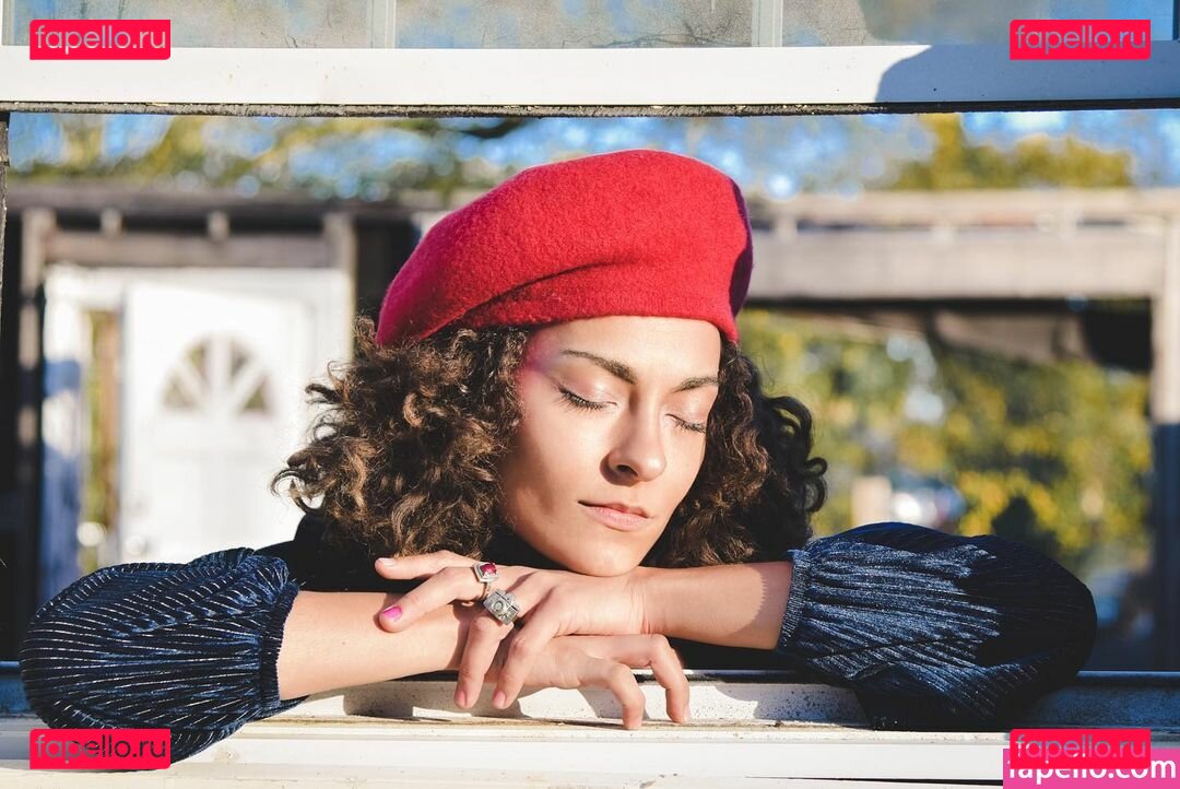 Rava Banks / Rava Banks / ravalavabanks / ravalavabanks Onlyfans Photo Gallery 