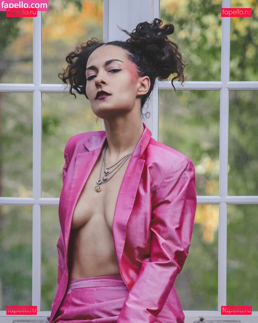 Rava Banks / Rava Banks / ravalavabanks / ravalavabanks Onlyfans Photo Gallery 