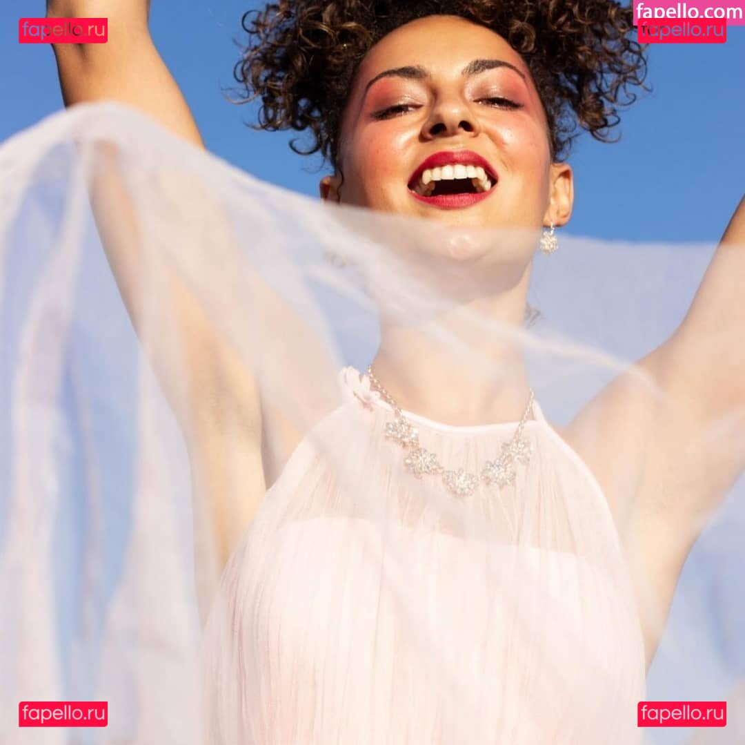 Rava Banks / Rava Banks / ravalavabanks / ravalavabanks Onlyfans Photo Gallery 