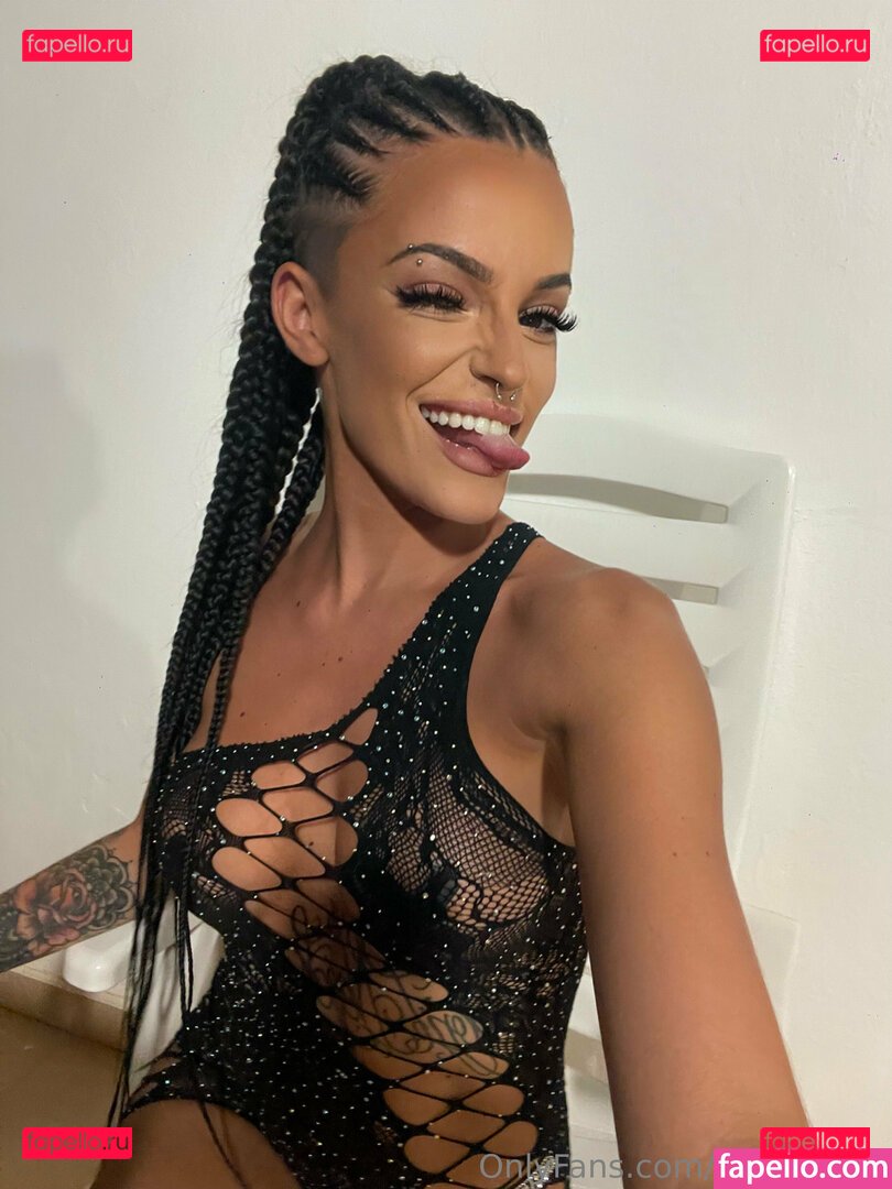 lafaraaonaa / lafaraona2 Onlyfans Photo Gallery 