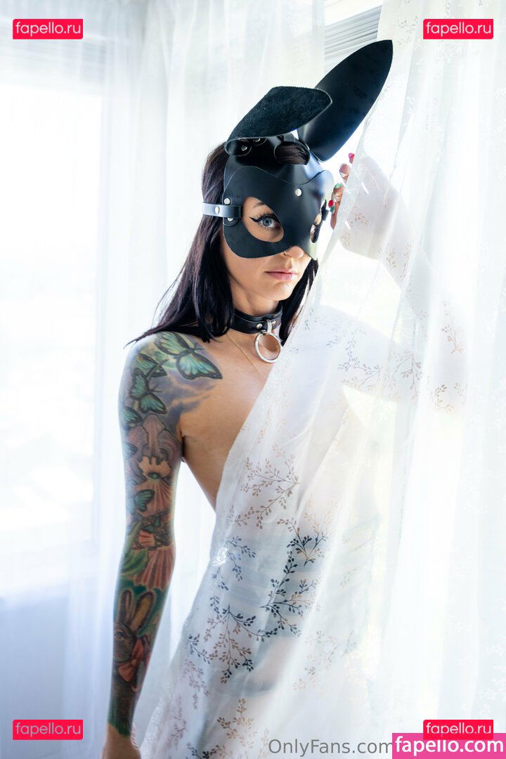 dove.citrine / dovecitrine Onlyfans Photo Gallery 