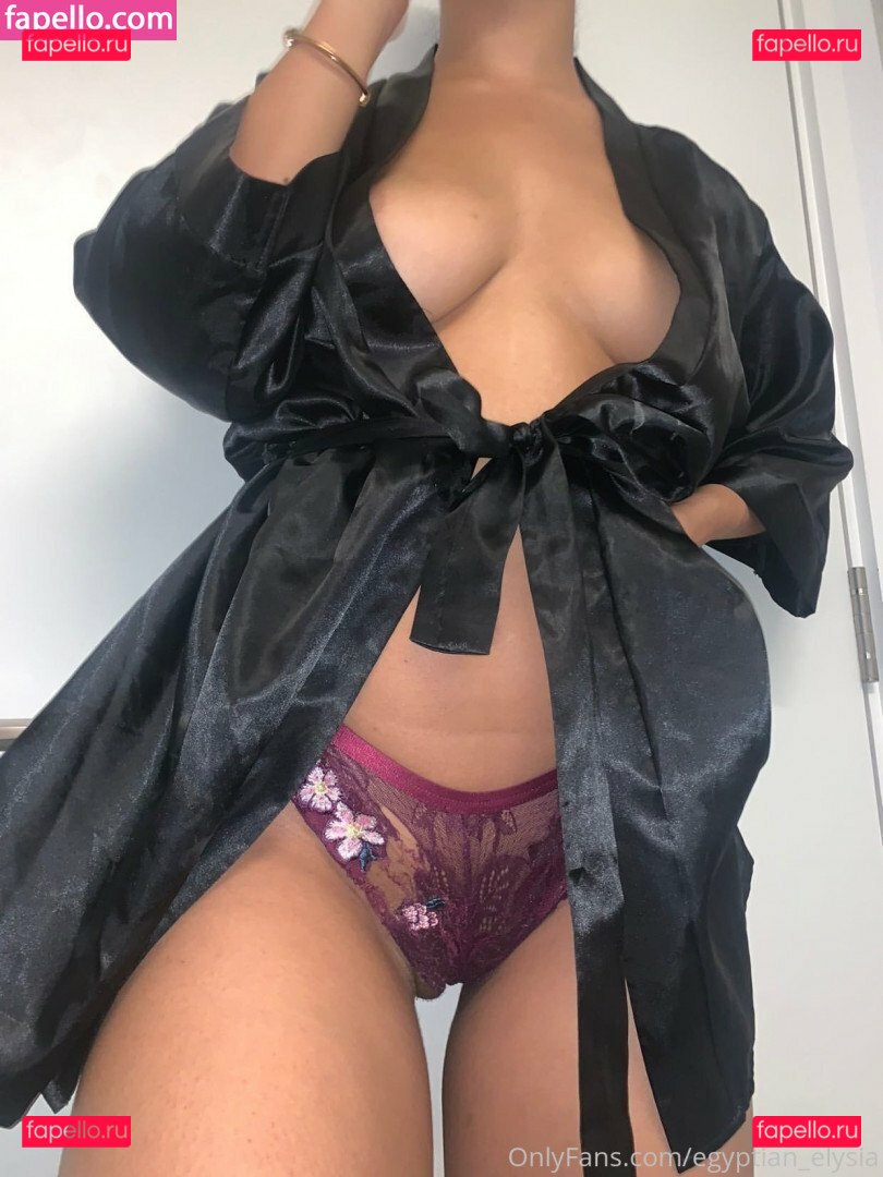 Kuwait Twins / kuwaittwins / twinssmashedpatties Onlyfans Photo Gallery 