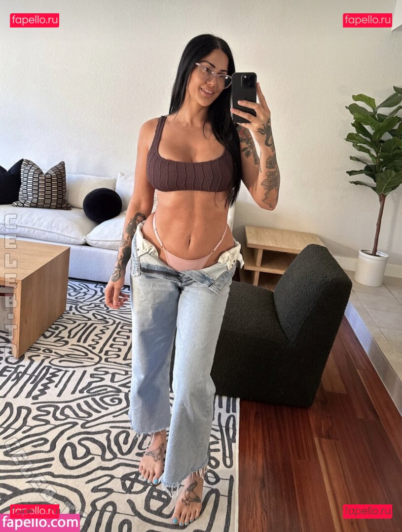 Paige Parker / ficialpaigeparker / mommypaigexo / officialpaigeparker / thepaigeparker Onlyfans Photo Gallery 