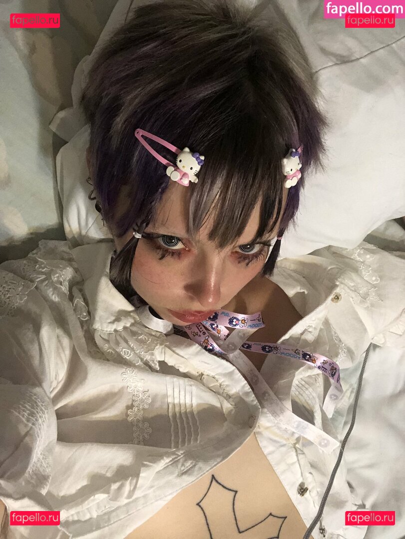 devulbich / platinumvmpyr / vampy / vampyr4u Onlyfans Photo Gallery 