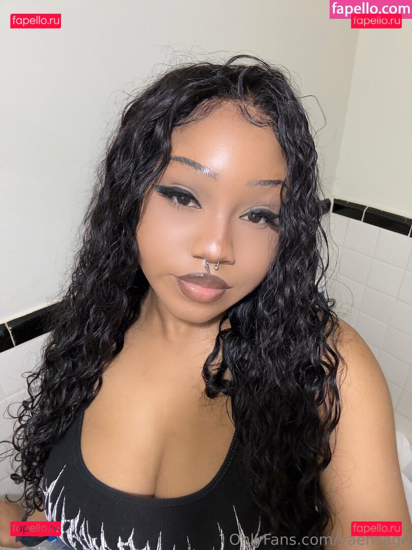 Vaesage / vaehsage / vaemonroe Onlyfans Photo Gallery 