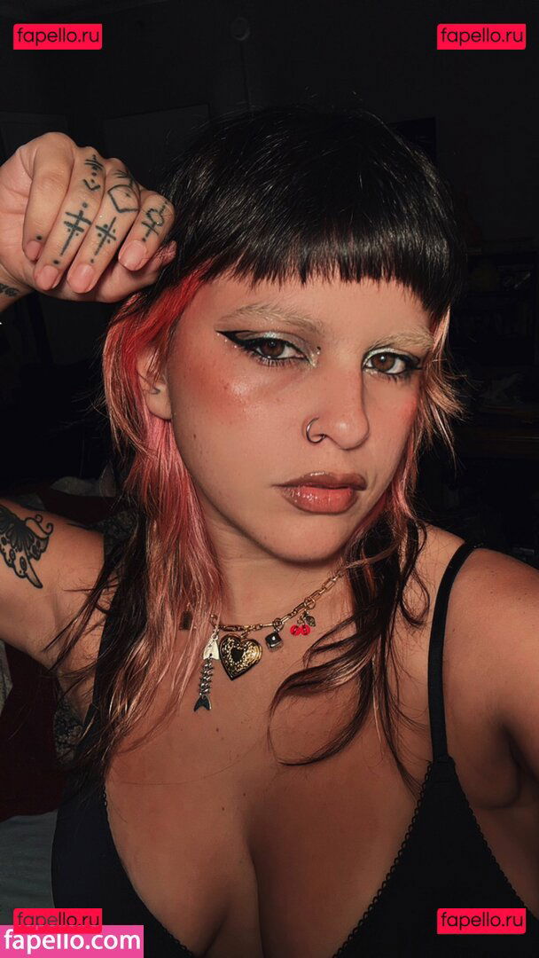 cowgirllaura / lauraaadilene Onlyfans Photo Gallery 