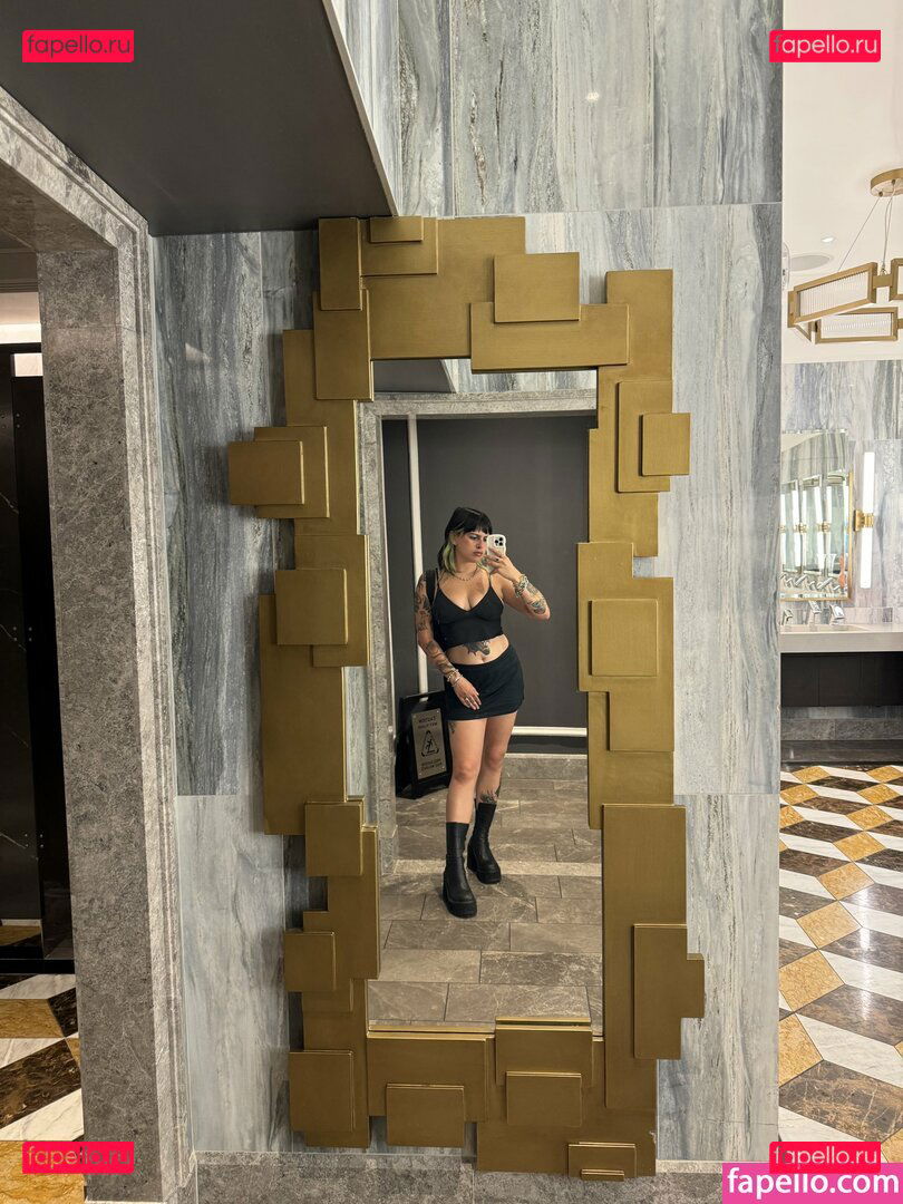 cowgirllaura / lauraaadilene Onlyfans Photo Gallery 