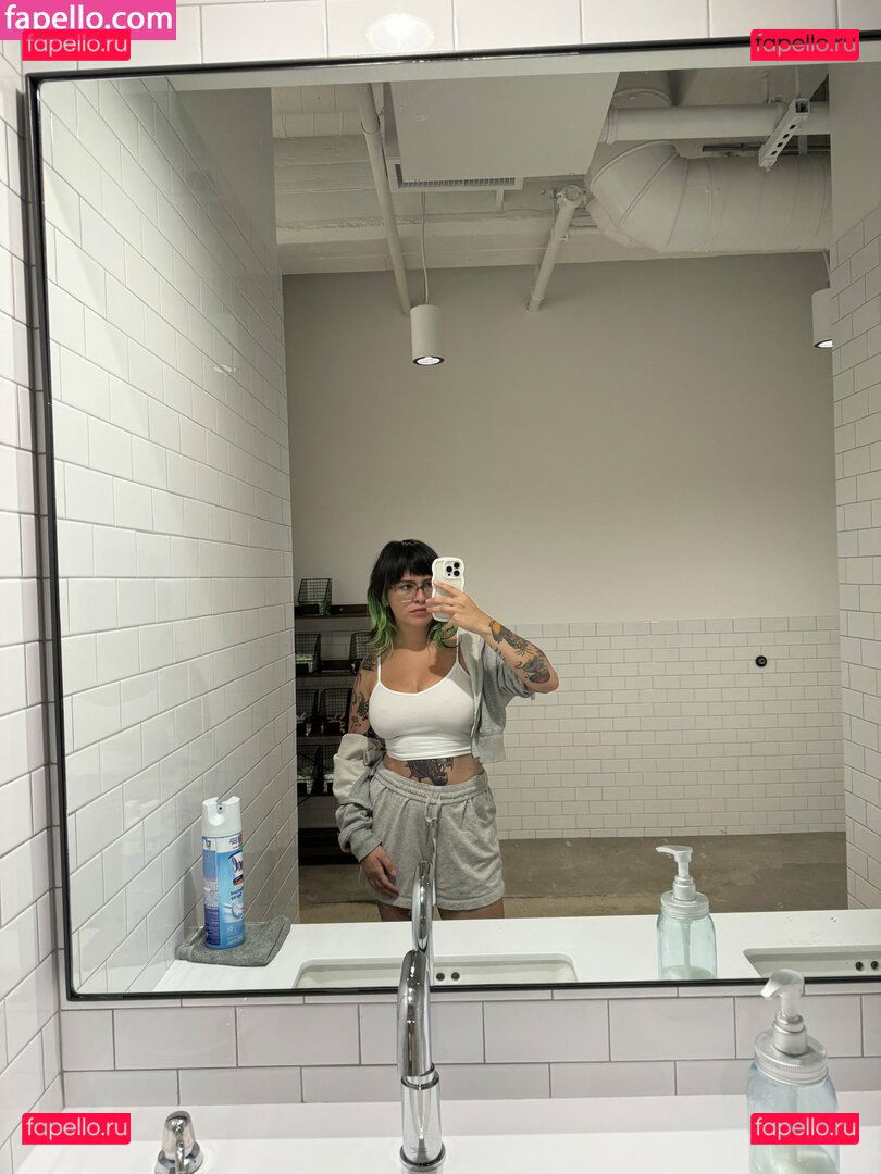 cowgirllaura / lauraaadilene Onlyfans Photo Gallery 