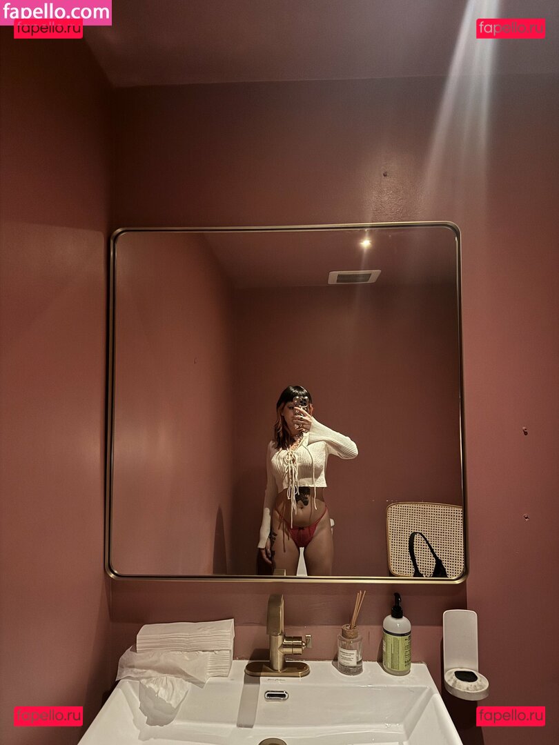 cowgirllaura / lauraaadilene Onlyfans Photo Gallery 