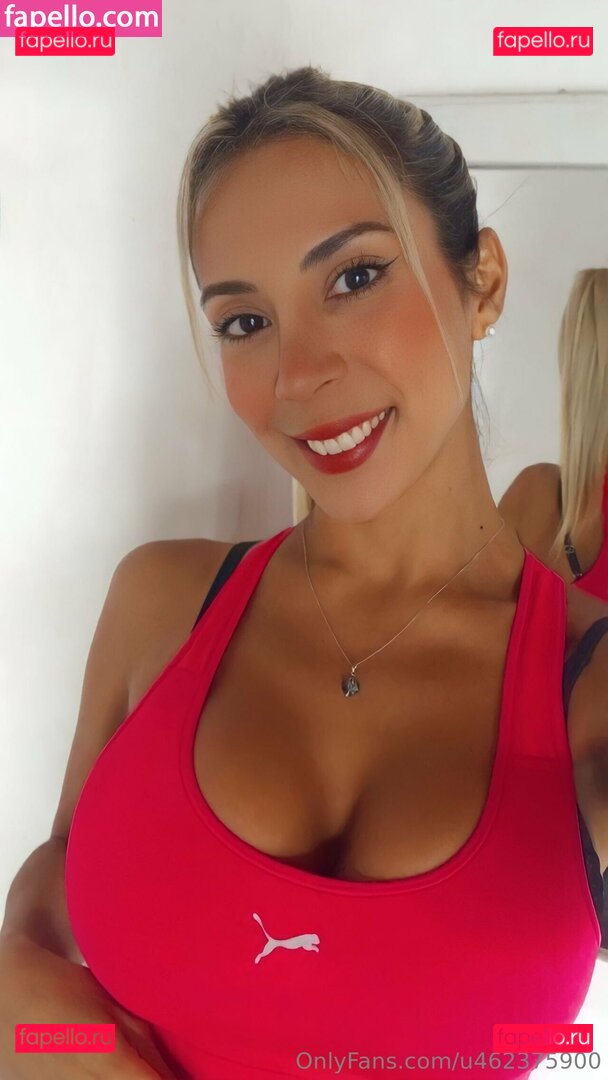 lolavippp / lolaweippert Onlyfans Photo Gallery 