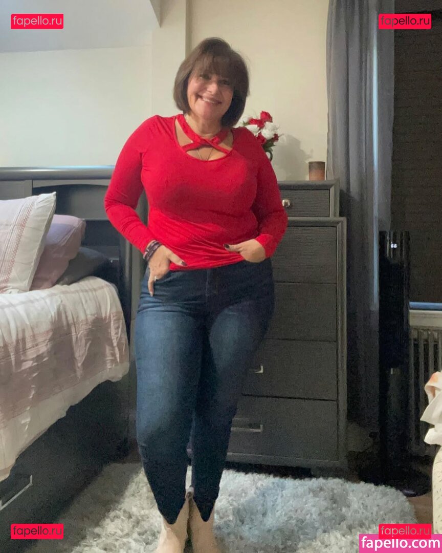 Lou M Bondi / finallyfoundmypeace / https: / ivorygoddess Onlyfans Photo Gallery 