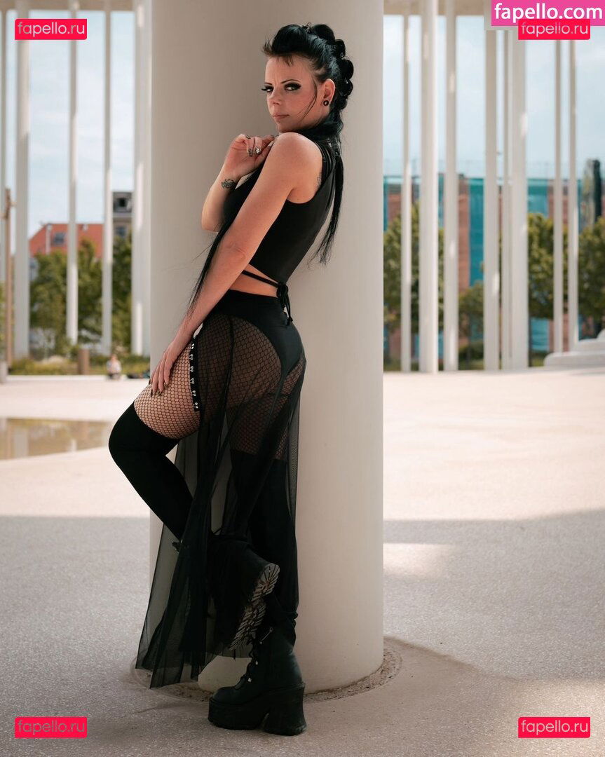 HobbymodelNicky / Lady_Denight_official / https: / ladydenight / quinndarkpie Onlyfans Photo Gallery 