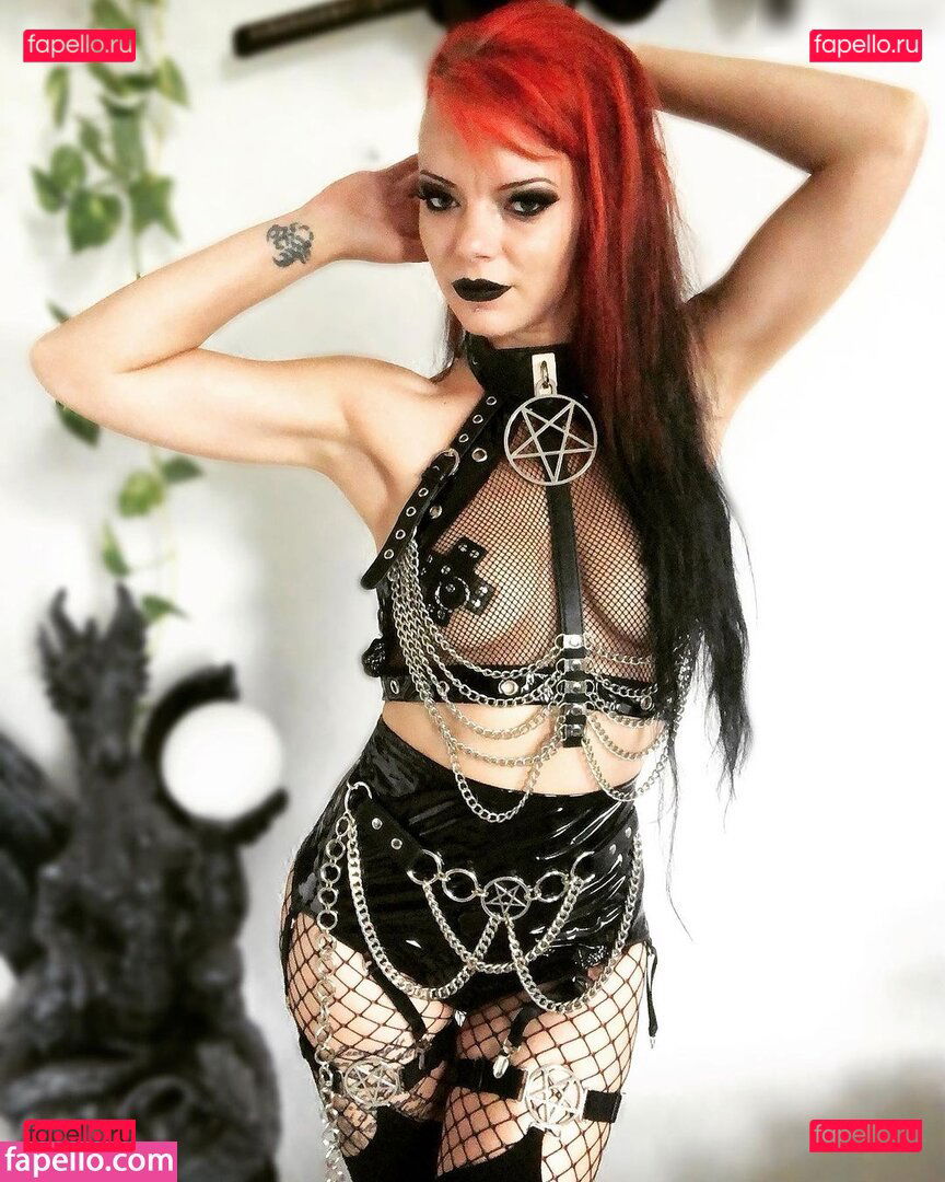 HobbymodelNicky / Lady_Denight_official / https: / ladydenight / quinndarkpie Onlyfans Photo Gallery 