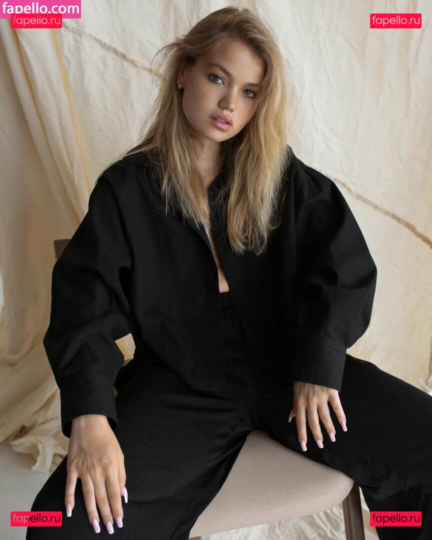 Daria Tyazkhun / dabrowskadaria / daria_tyazkhun Onlyfans Photo Gallery 