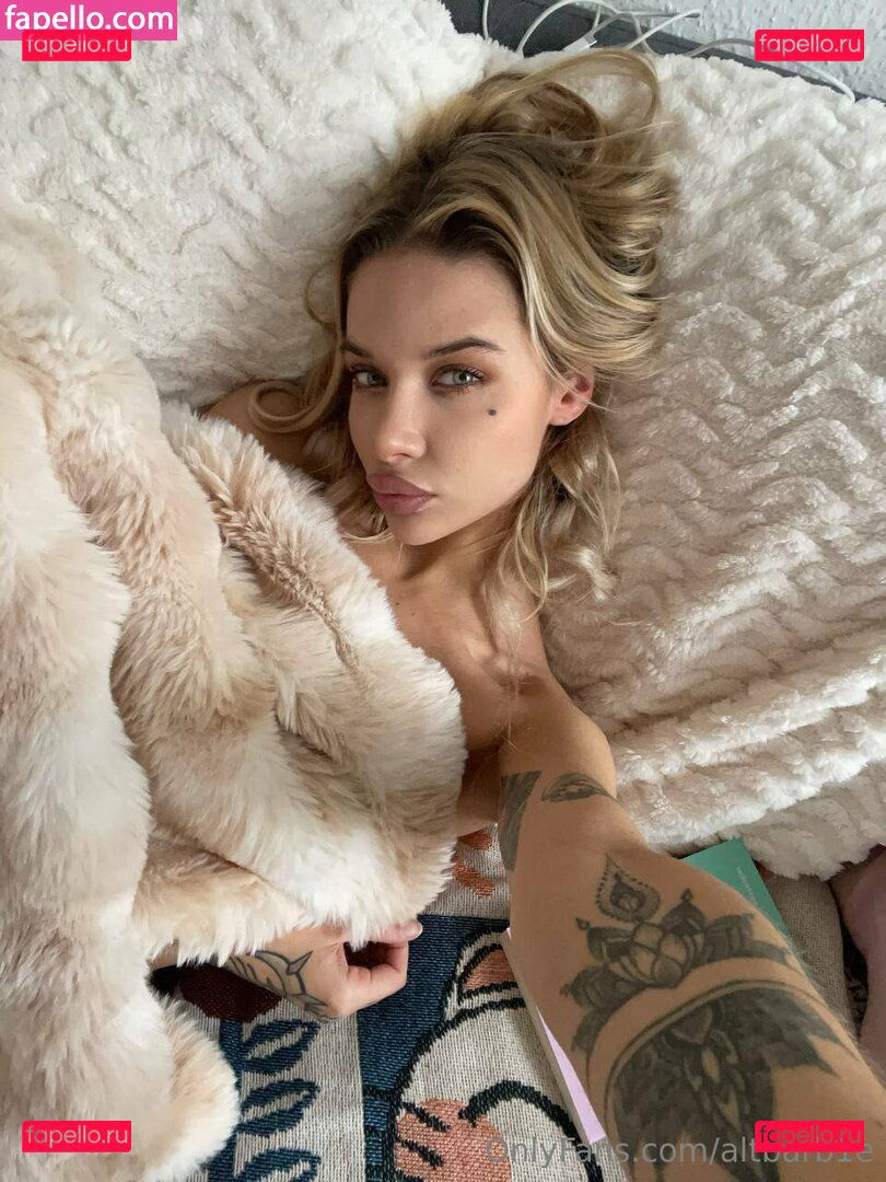 iamspiderbby Onlyfans Photo Gallery 