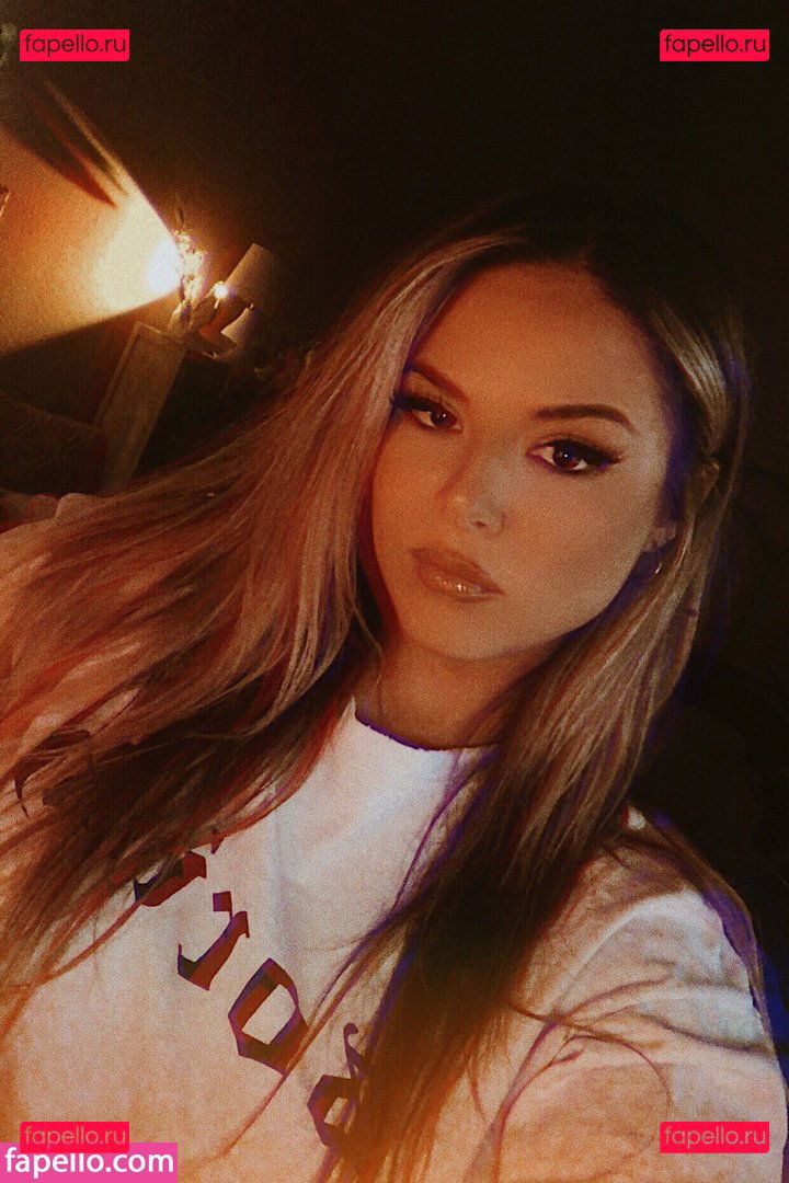 Indoblud / nyablu Onlyfans Photo Gallery 