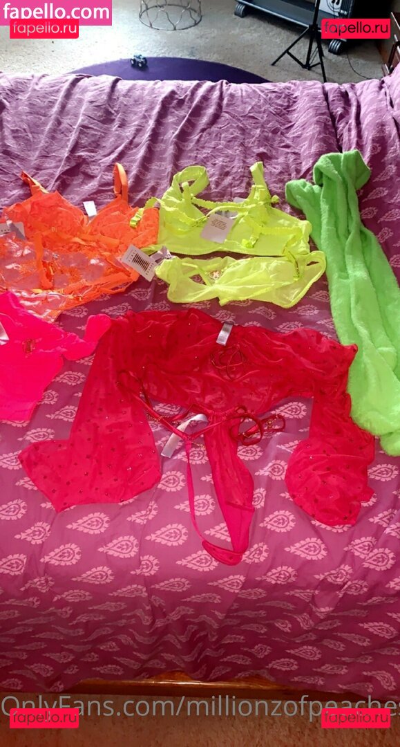 millionzofpeaches / whatisthemaximumcapacityonthis Onlyfans Photo Gallery 