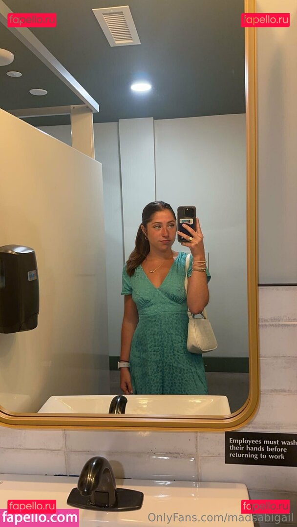 maddi.abigail / madsabigail Onlyfans Photo Gallery 
