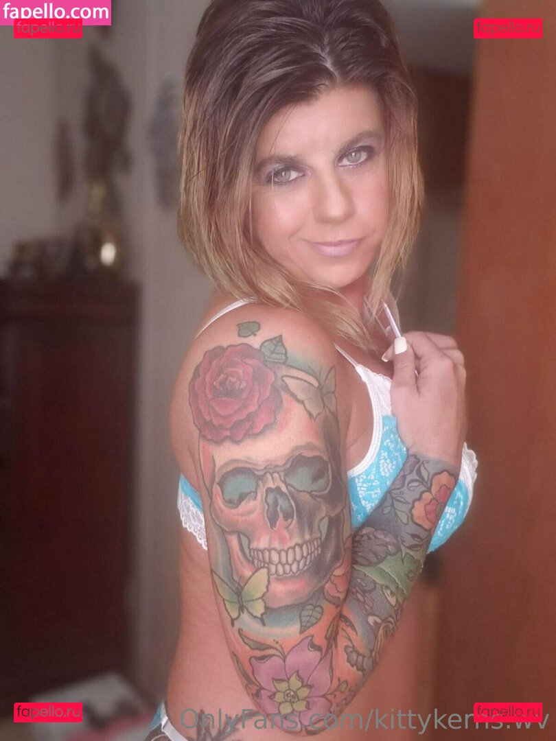 kittykerns.wv Onlyfans Photo Gallery 