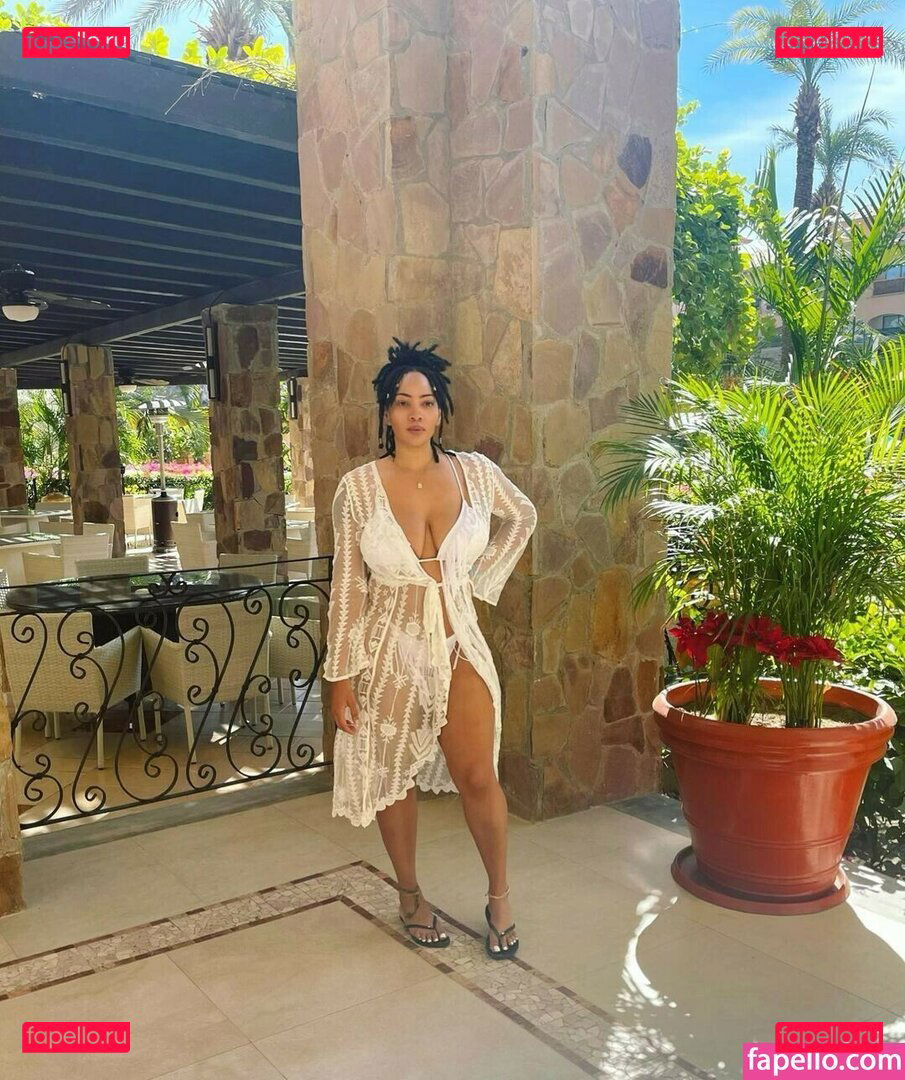 God Beth / Ms.SublimeSoles / god_beth / thesublimesoles Onlyfans Photo Gallery 