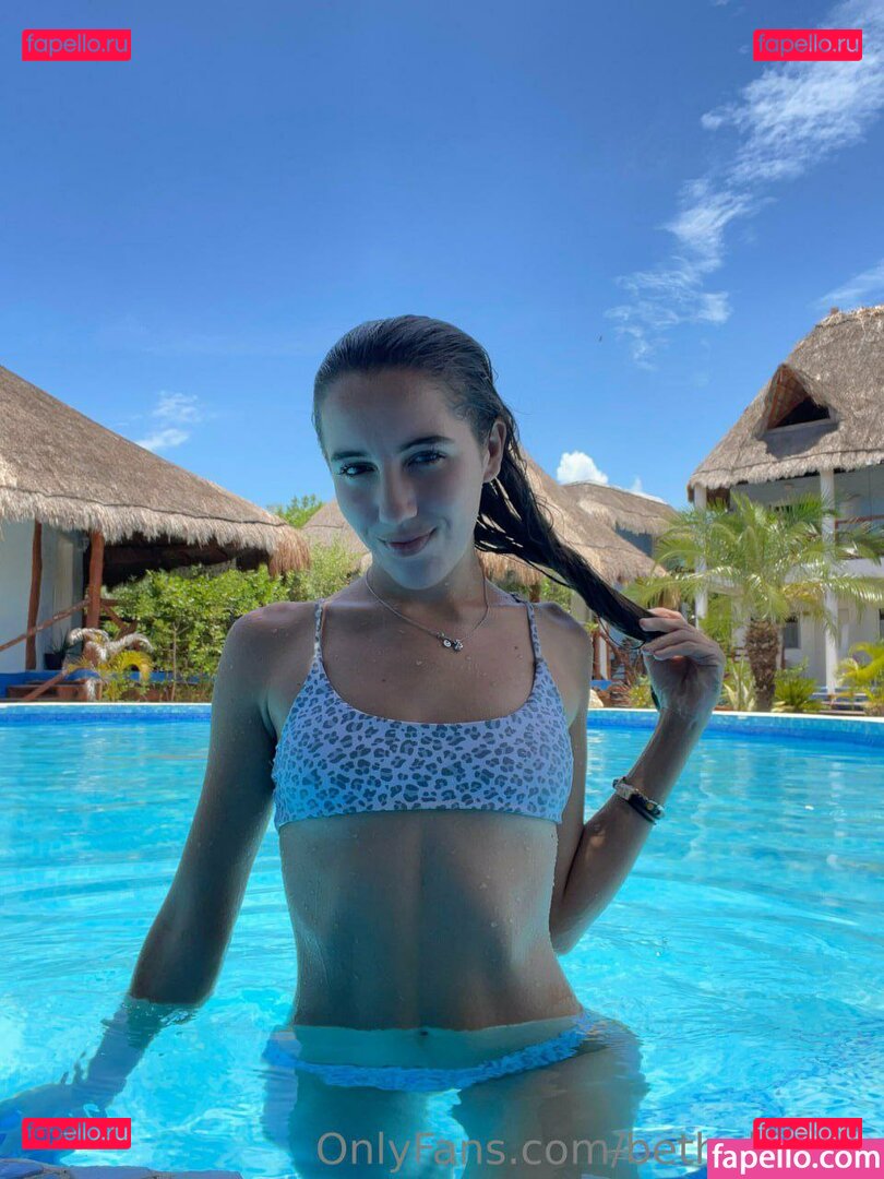 Beth Oliver / Betholiverm Onlyfans Photo Gallery 