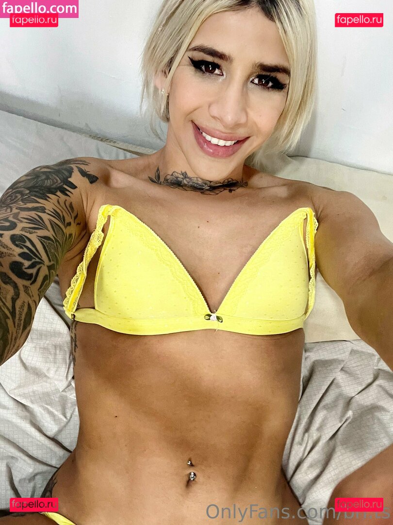 bri.ts / brits Onlyfans Photo Gallery 