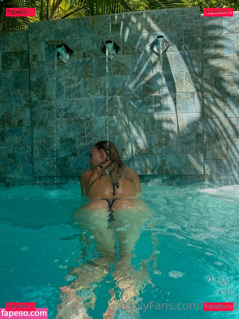 k.cdoll / nayomee_xx Onlyfans Photo Gallery 