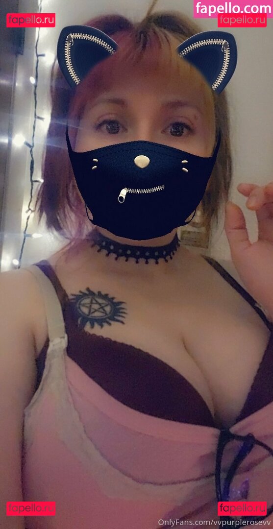 manwhosmile / vvpurplerosevv Onlyfans Photo Gallery 