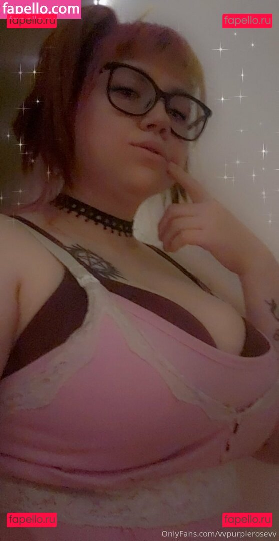 manwhosmile / vvpurplerosevv Onlyfans Photo Gallery 