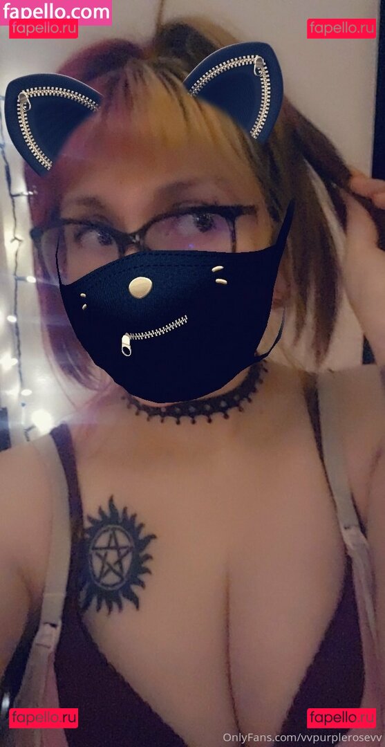 manwhosmile / vvpurplerosevv Onlyfans Photo Gallery 