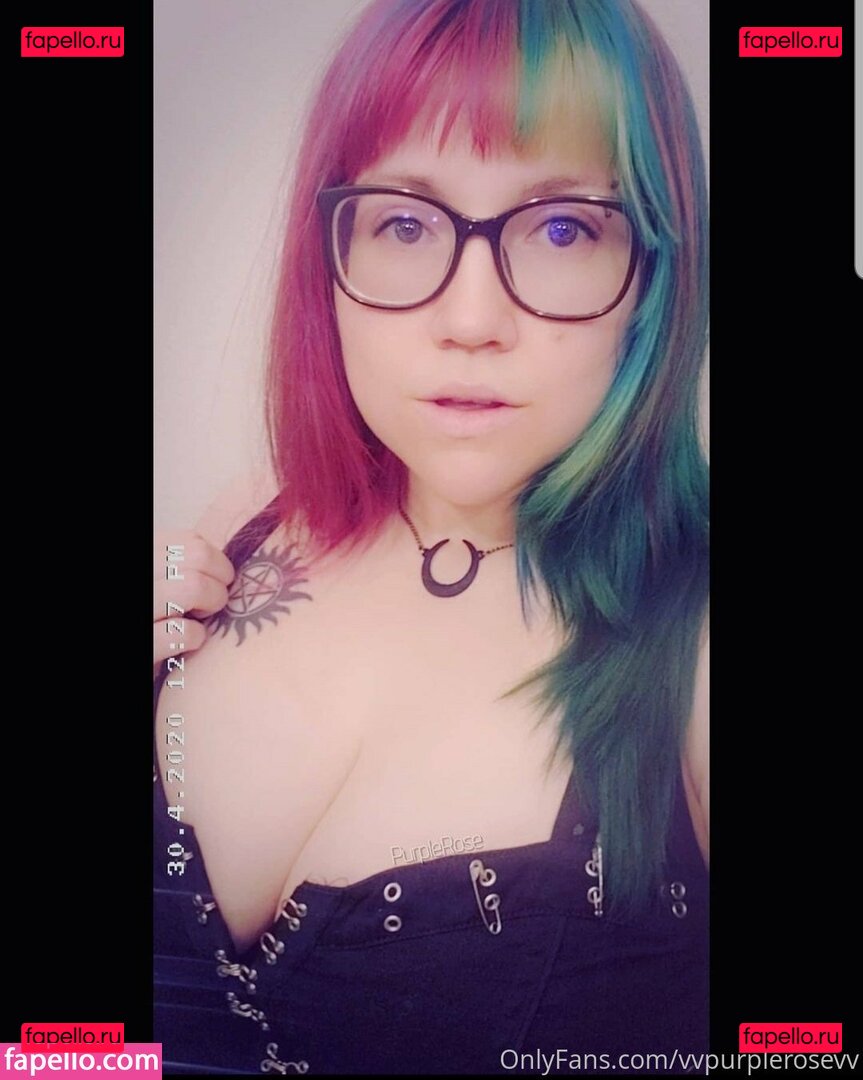 manwhosmile / vvpurplerosevv Onlyfans Photo Gallery 