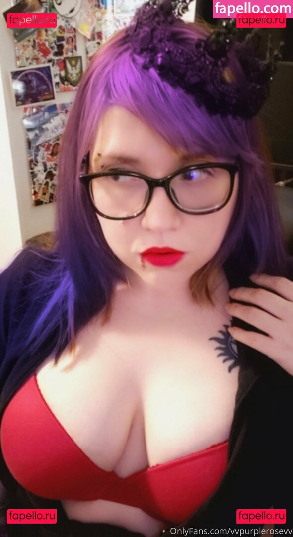 manwhosmile / vvpurplerosevv Onlyfans Photo Gallery 