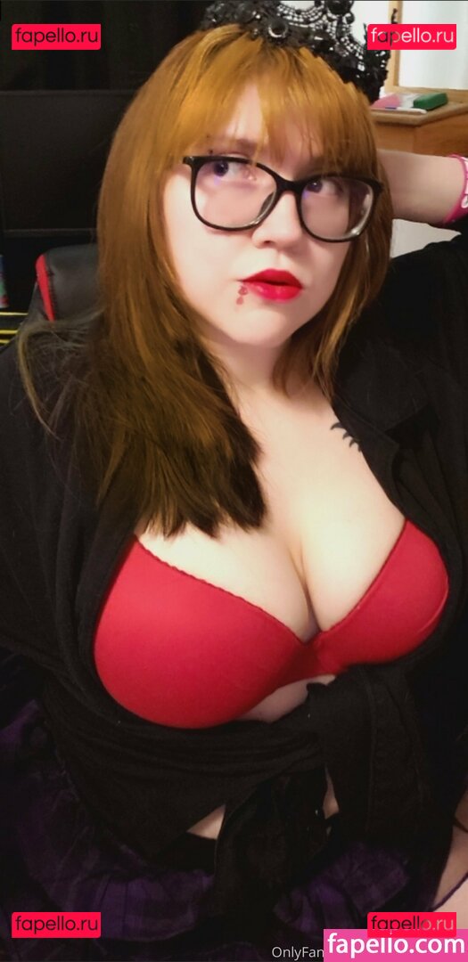 manwhosmile / vvpurplerosevv Onlyfans Photo Gallery 