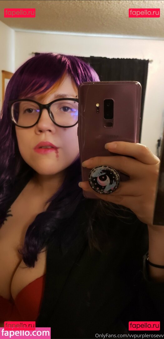 manwhosmile / vvpurplerosevv Onlyfans Photo Gallery 