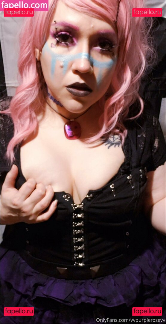 manwhosmile / vvpurplerosevv Onlyfans Photo Gallery 