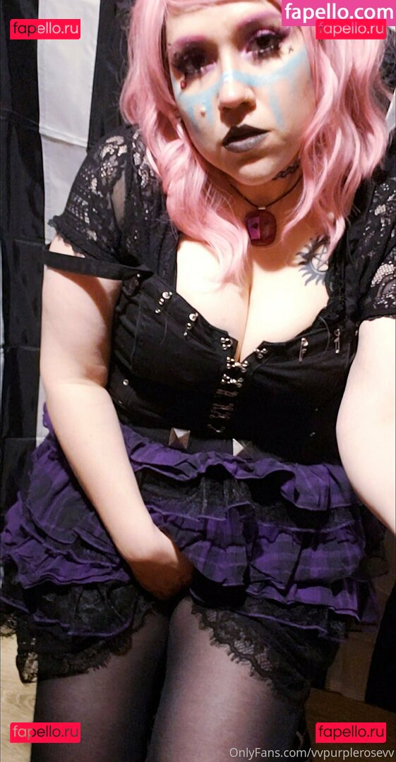 manwhosmile / vvpurplerosevv Onlyfans Photo Gallery 