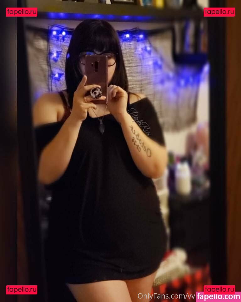 manwhosmile / vvpurplerosevv Onlyfans Photo Gallery 