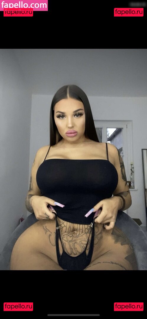 Juuuicyml / mly.forever Onlyfans Photo Gallery 