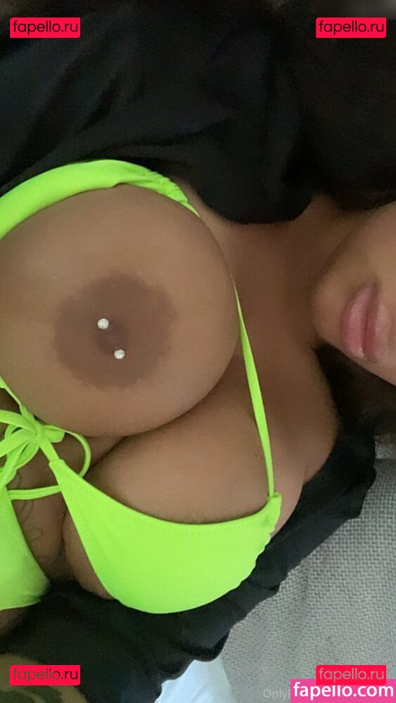 Juuuicyml / mly.forever Onlyfans Photo Gallery 