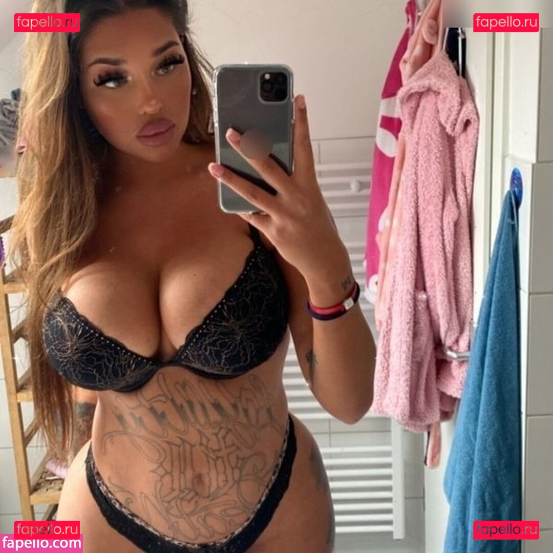 Juuuicyml / mly.forever Onlyfans Photo Gallery 