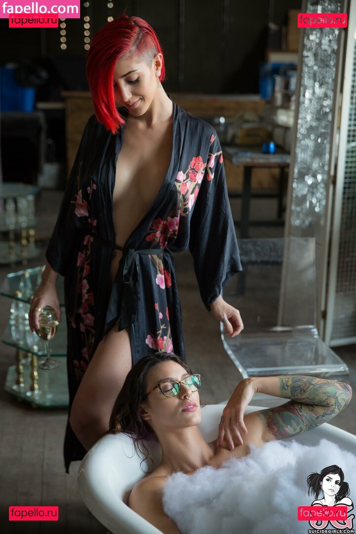 JadeCreates Onlyfans Photo Gallery 