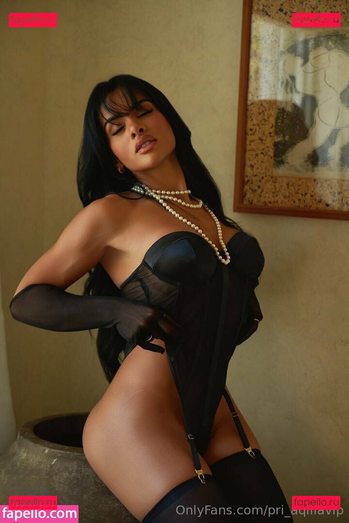 pri_aqilla / pri_aqillavip Onlyfans Photo Gallery 