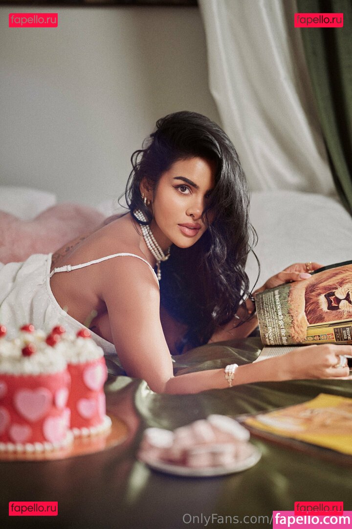 pri_aqilla / pri_aqillavip Onlyfans Photo Gallery 