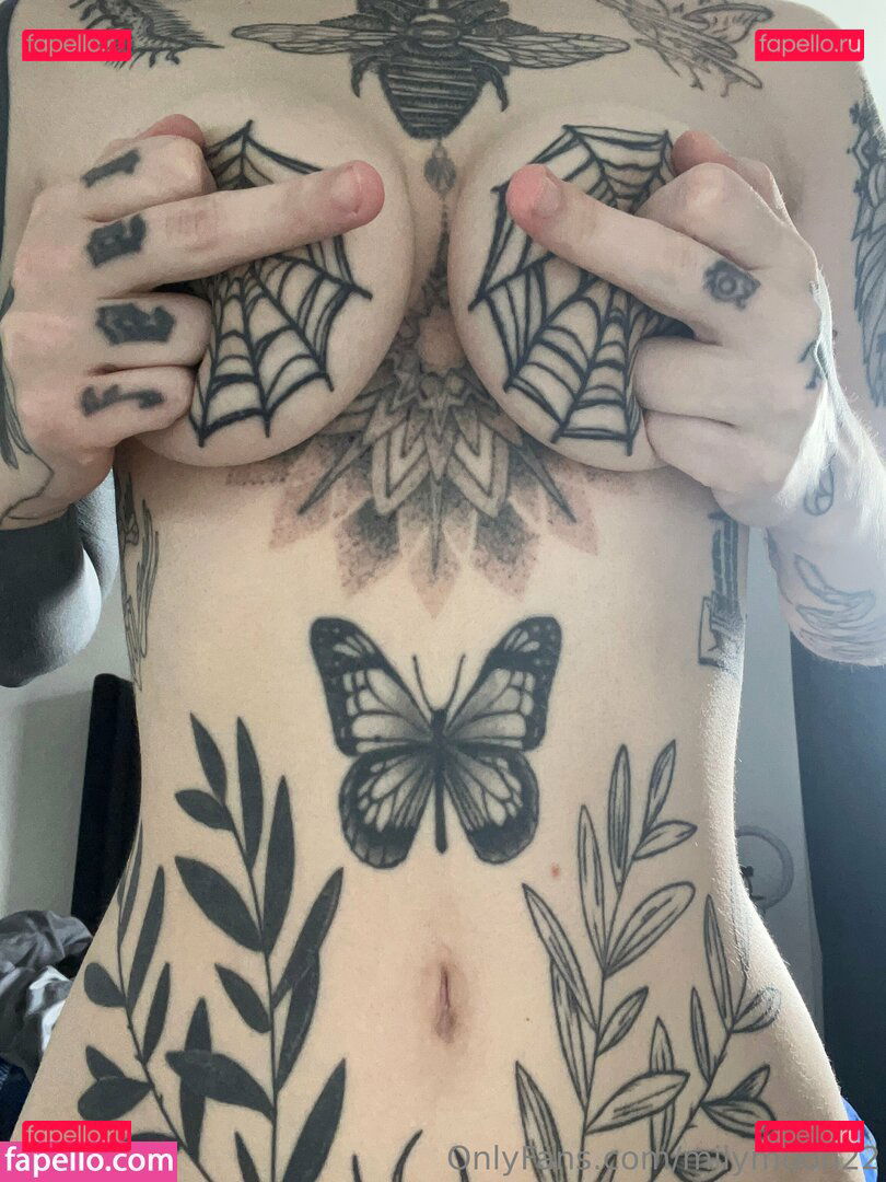 Milly Moon / millymoon22 / millymoon23 / millymoon25 Onlyfans Photo Gallery 