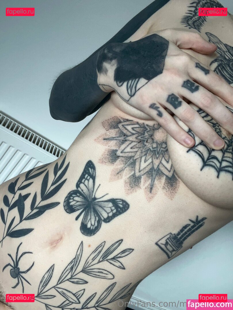 Milly Moon / millymoon22 / millymoon23 / millymoon25 Onlyfans Photo Gallery 