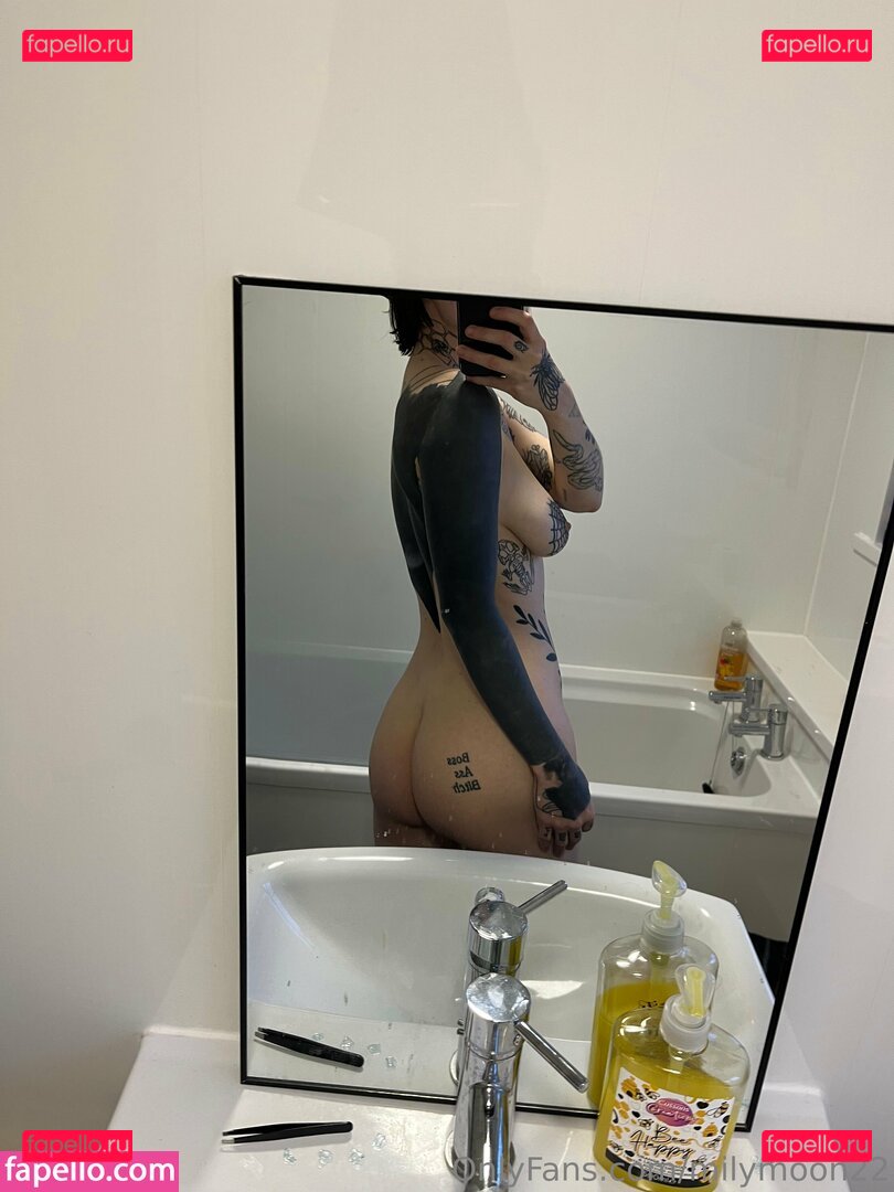 Milly Moon / millymoon22 / millymoon23 / millymoon25 Onlyfans Photo Gallery 