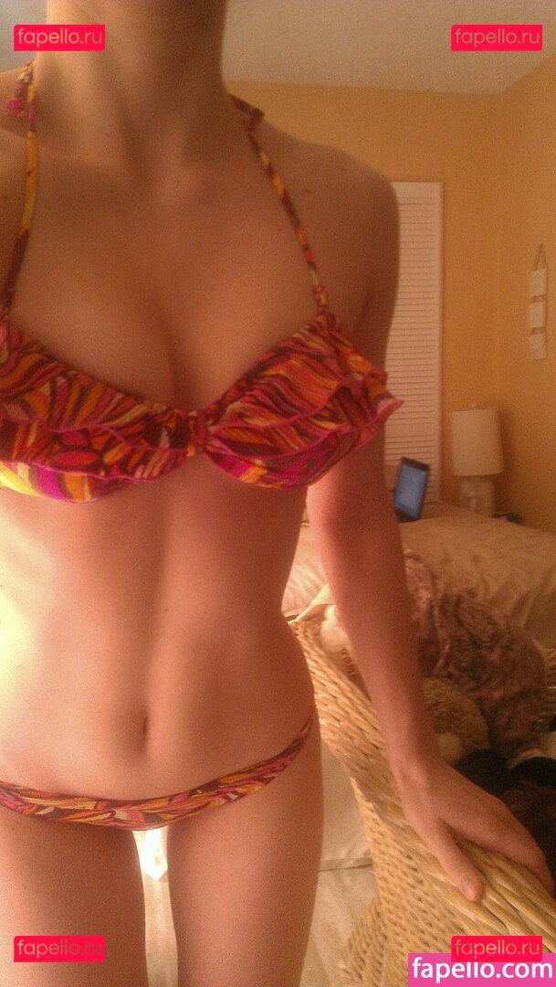 Kallie Kavaliar / kalliera / kavaliar Onlyfans Photo Gallery 